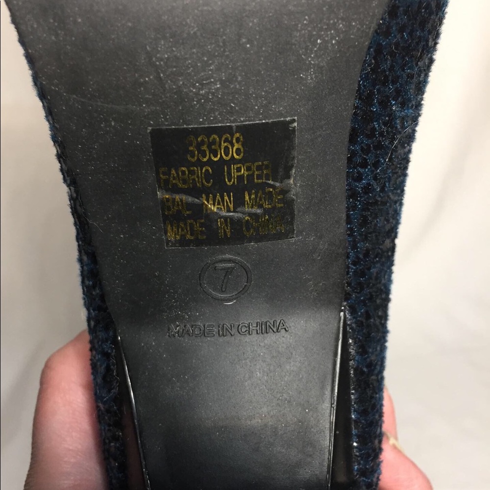 Y2K knee high faux snake skin high heel boots - Picture 3 of 3